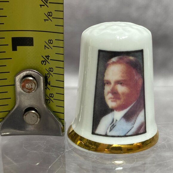 Herbert Hoover Fine Bone China Thimble With Gold Trim & Portrait England - Picture 8 of 8
